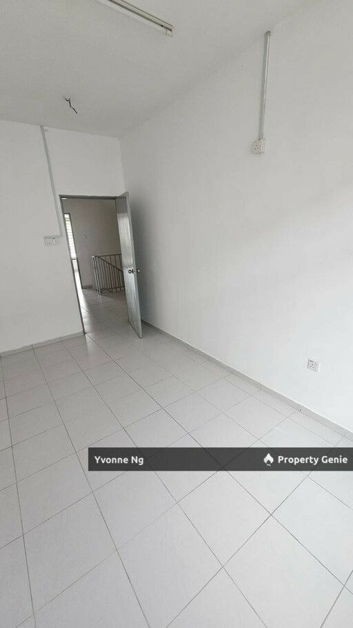 Scientex Utama / Senai / 2.5 Storey Terrace House For Rent