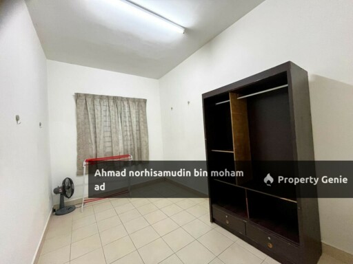 Partially Furnished Akasia Apartment at Setia Alam for RENT
