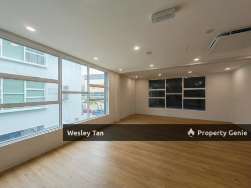 Main Road End Shoplots Opposite AEON Bandaraya Melaka For Rent
