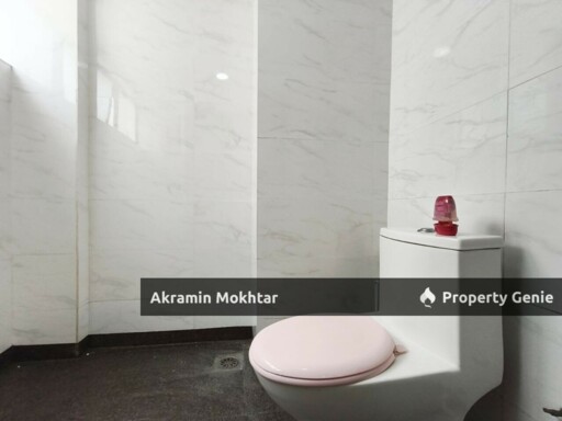 Partially Furnished & 2 Parking | Penthouse @ Vista Millennium Condominium, Puchong Perdana FOR SALE!