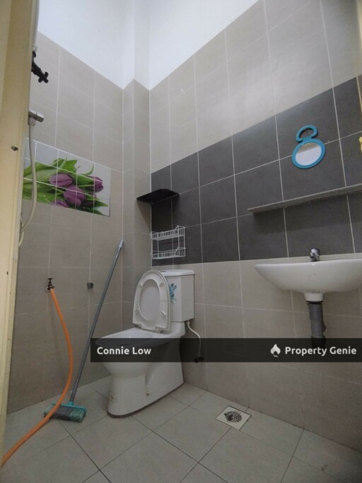 Full Loan Single Storey Terrace house Sungai Siput Perak More car parks space