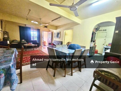 Fully Renovated Teres 2 Tingkat  Jalan Rotan Semut Seksyen 18 Shah Alam