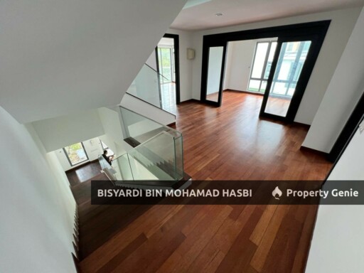 RENOVATED 3 STOREY SEMI DETACHED, LAKEHILL VILLAS BANDAR BARU BANGI, BANGI .