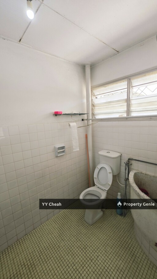 Bercham Single Storey Superlink Terrace For Sale, Facing South, Good Location