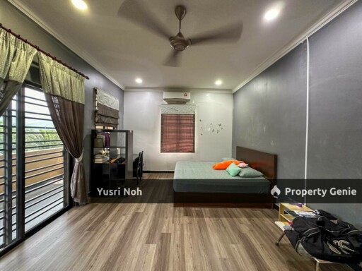 HUGE LAND 2.5 Storey Bungalow Putra Hill Residency Bandar Seri Putra Bangi