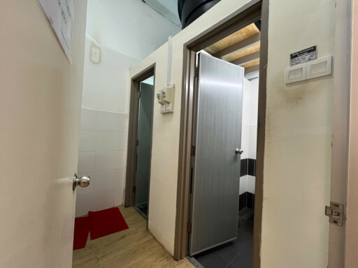 Bandar Uda Utama 2nd Floor Office For Rent