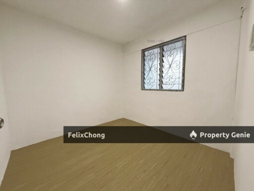 Taman Ungku Tun Aminah Low Cost Flat,Skudai,Level 2,Renovated