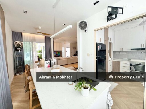 FREEHOLD, END LOT & FULLY RENOVATED | 2 Storey Garden Homes Ebonylane @ Eco Forest, Semenyih