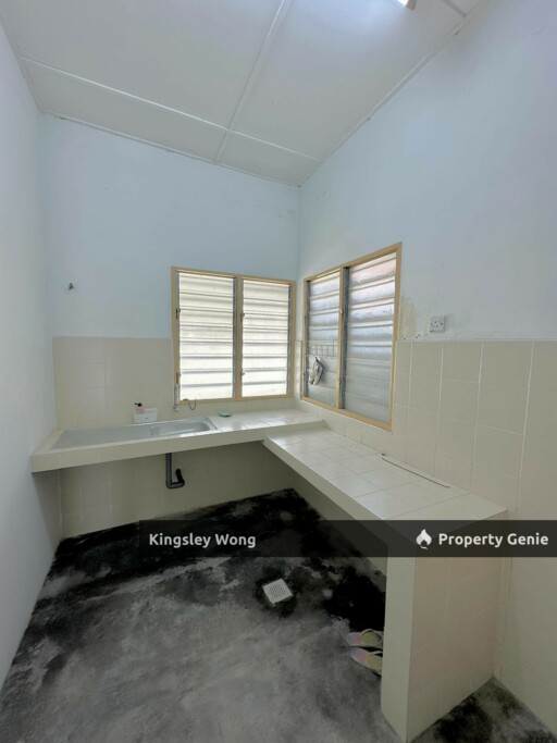 Bandar Seri Botani Freehold Single Storey Terrace House 18x60 Fully Loan available not low cost