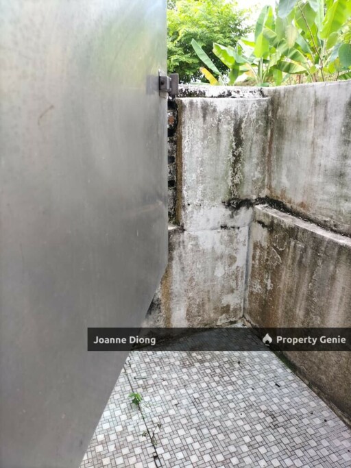 SS22 PJ Double Storey House