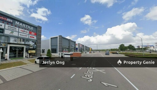 Eco Business Park 3 - 1.5 Storey Semi-D Factory (2 Adjoining Unit) for Rent (Facing Main Road - Showroom)