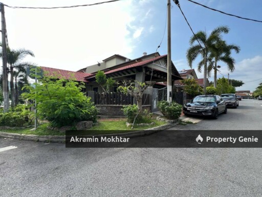 RENOVATED & PARTIAL Furnished Double Storey Bungalow Desa Pinggiran Putra Putrajaya.