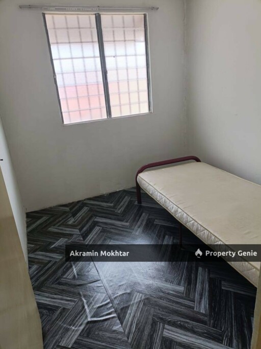 Freehold, Facing Open & Refurbished | Double Storey Jalan Meranti, Ligamas, Bandar Utama Batang Kali