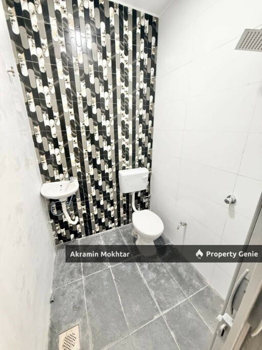 FREEHOLD, FACING OPEN & FULLY RENOVATED | Single Storey Taman Nilai Perdana, Nilai, N. Sembilan .