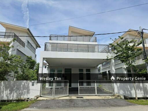 Durian Tunggal 2.5storey Hilltop Bungalow 6rooms Freehold 24/7 Gated