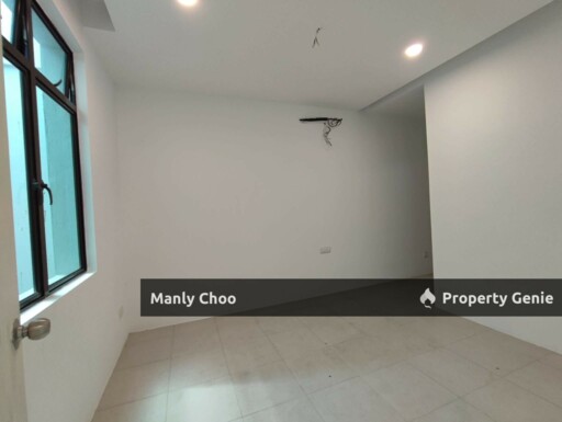 GUARDED 2.5 Storey Terrace Taman Limbongan Indah Near Tarcor Park TOWN