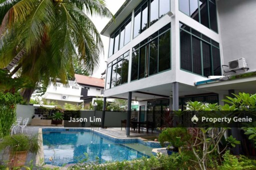 2 Storey Detached House With Swimming Pool