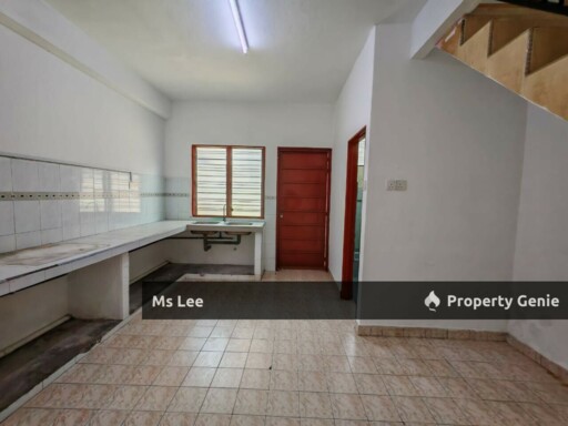 2 Storey House - Taman Subang Baru @ Shah Alam -Ready Now