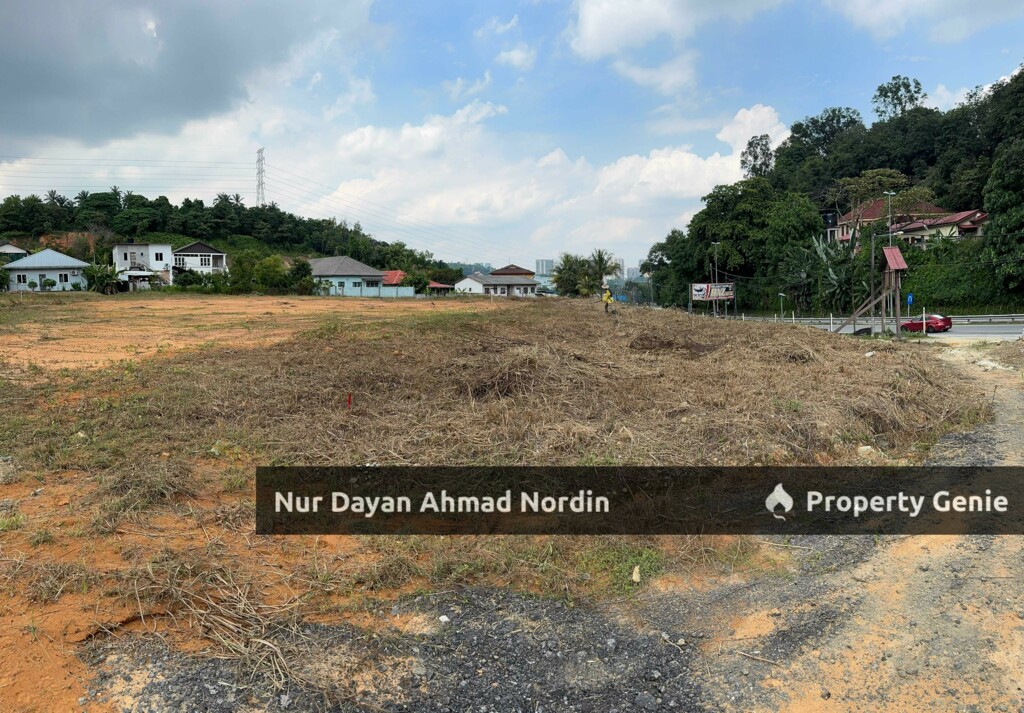 Tanah Lot Banglo Sungai Merab dekat Putrajaya Diplomatik