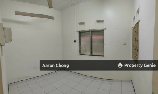 Kampung Lapan Single Storey Terrace