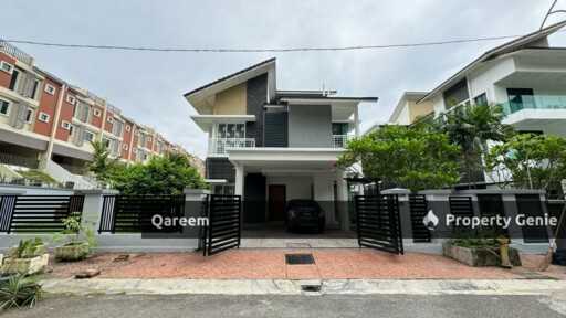 3 Storey Bungalow Anjung Melati Gombak. Near TBG.
