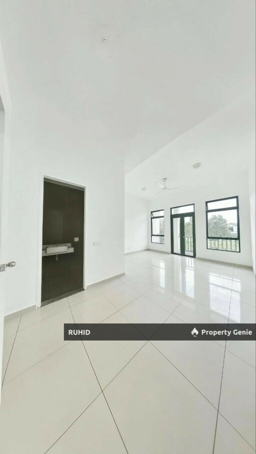 Freehold 4 Bedroom House MillsGate Eco Tropics Pasir Gudang