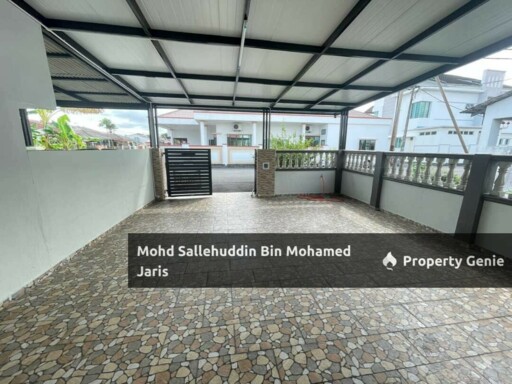 Rumah Teres End Lot Kg Jawa Kuantan (Partial Furnished)