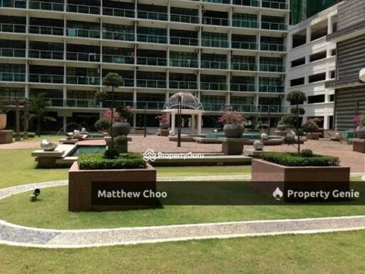 🌟For Rent🌟 📍Palazio Mount Austin  -Studio -Fully Furnished -Low Floor -Block A2 -Deposit 2+1+0.5+100（access card） -Vacant Now  Asking Price：Rm1500  Welcome For Viewing😄 Please Whatsapp