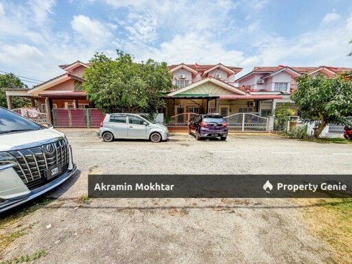 Renovated | Double Storey Terrace Seksyen 5, Kota Puteri, Rawang.