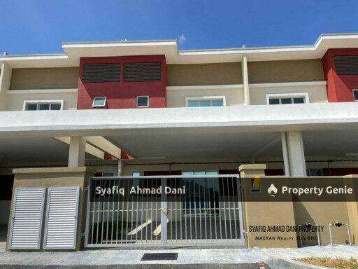 Double Storey Taman Bakti YNS PD with Extra Land