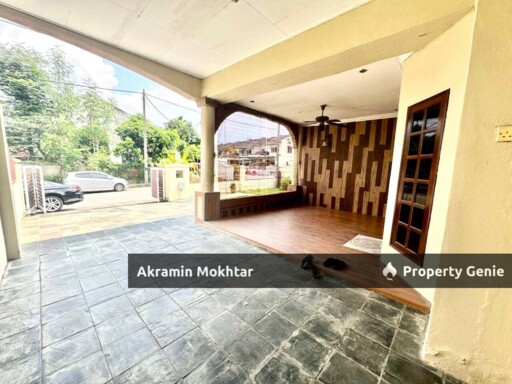 Freehold & Renovated | Semi-D Double Storey House Taman Puncak Utama Kajang