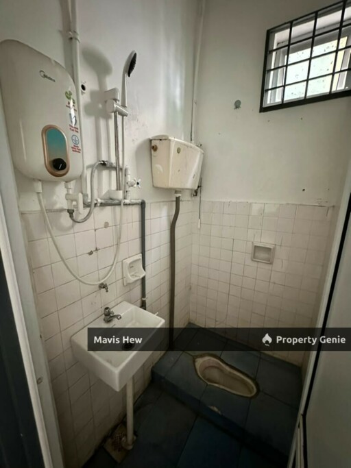 For Rent, Jalan Molek 2/6 @Taman Molek, 1-Storey Terrace