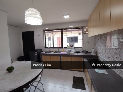 Kota Laksamana (Fully Furnished) Townhouse For Rent
