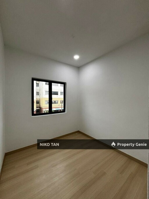 Flora Height Full Renovated  Seri Alam For Sale