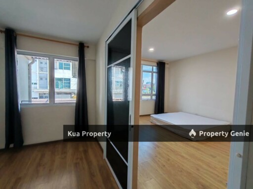 Double Storey Terrace House for Rent at Pine Square, Batu Kawa