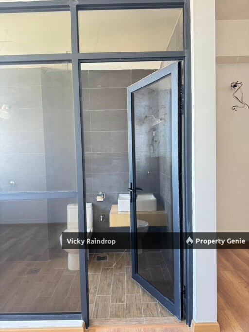 [FOR SALE] BELOW VALUE THE QUARTZ CONDO STUDIO UNIT