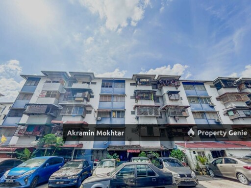 Flat Taman Pinggiran Batu Caves.