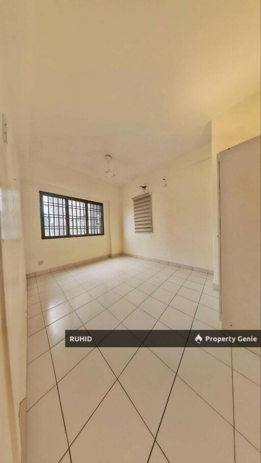 Danga View Apartment JB For Sale | Freehold 3R2B Renovated | Near CIQ