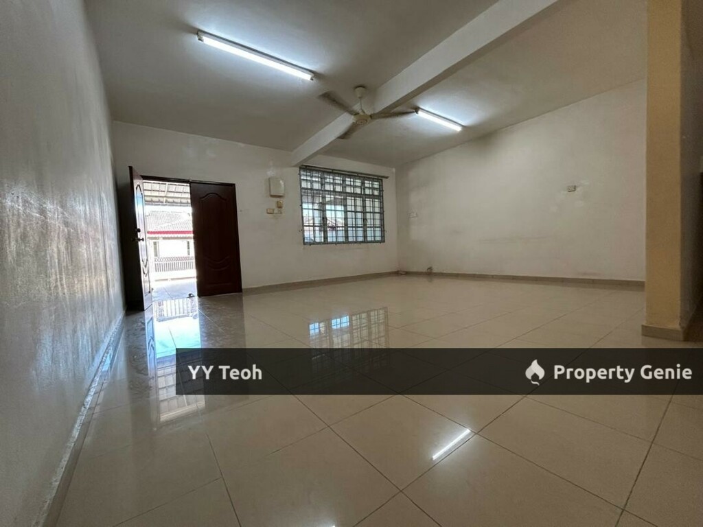 Pulau Gadong Double Storey Terrace