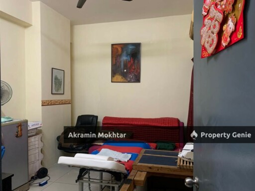 Freehold, Renovated, 1396 Sqft & 2 Parking | Mahkota Garden Condominium, Bandar Mahkota Cheras