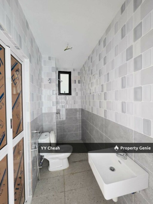 Ipoh Garden Condo For Sale, New Unit, Ground Floor RM250k Only
