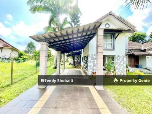 PANTAI SEPANG PUTRA BUNGALOW