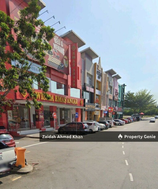 3 storey shop lot office Jalan Plumbum seksyen 7 Fully Tenanted