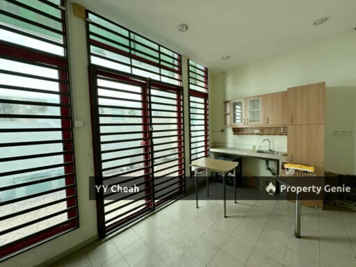 Medan Istana, Ipoh 2 storey Shop Lot, hot business area, renovated