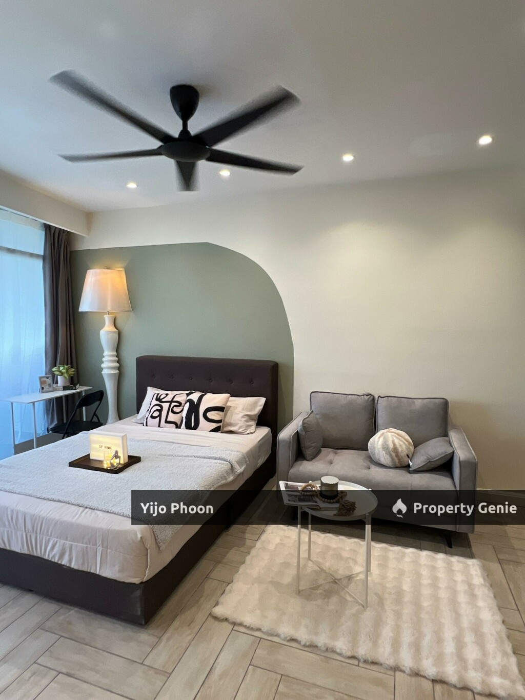 Crown Tower/Block E furnished Studio unit with nice view for sale