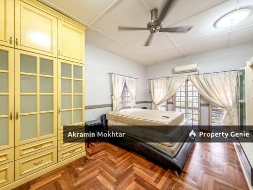 Double Storey Semi-D Seksyen 9, Shah Alam