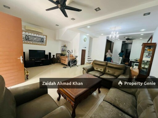 Double Storey Link Putra Avenue with Extended Kitchen Facing Open
