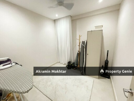 Fully Renovated, Fully Furnished & 2 Parking | Lake Haven Residence, Taman Putra Perdana, Puchong