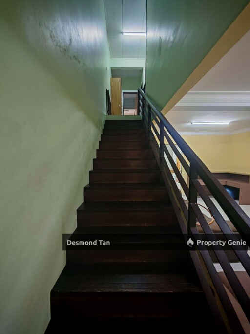 2 Storey Garden Avenue Seremban 2, Seremban (Semi Furnished with Kitchen Only)