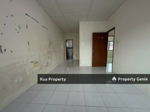 Double Storey Terrace Intermediate for Sale! Located at Stakan Jaya